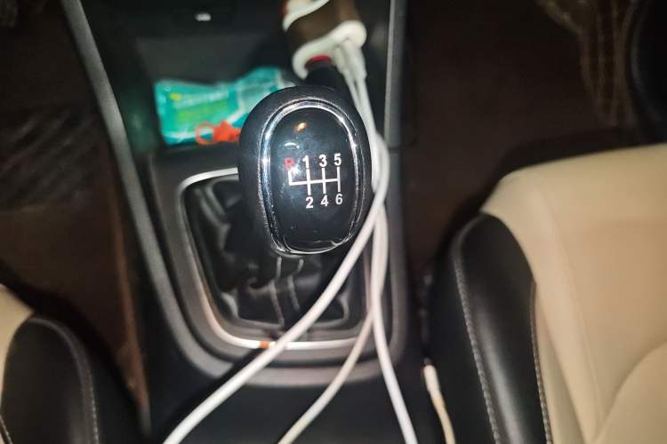 Used Baojun 360 2018 1.5L Manual Luxury Edition China V Gear Lever