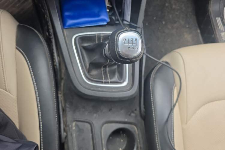 Used Baojun 360 2018 1.5L Manual Luxury Edition China V Gear Lever