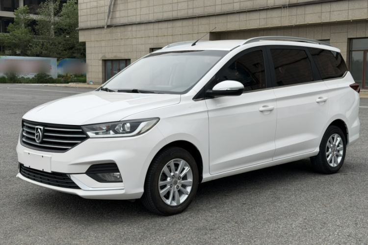Used Baojun 360 2018 1.5L Automatic Elite Version National V Guazi used car, China used car export, Used car for sale, Used cars, Cheapest cars for sale