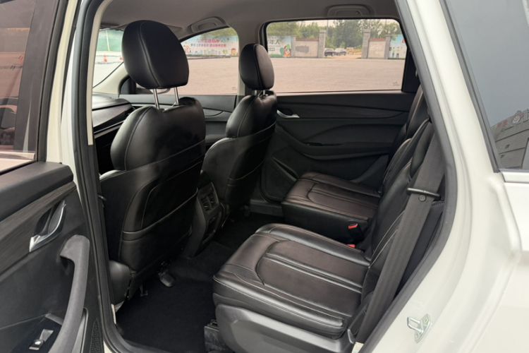Used Baojun 360 2018 1.5L Automatic Elite Version National V Interior 1