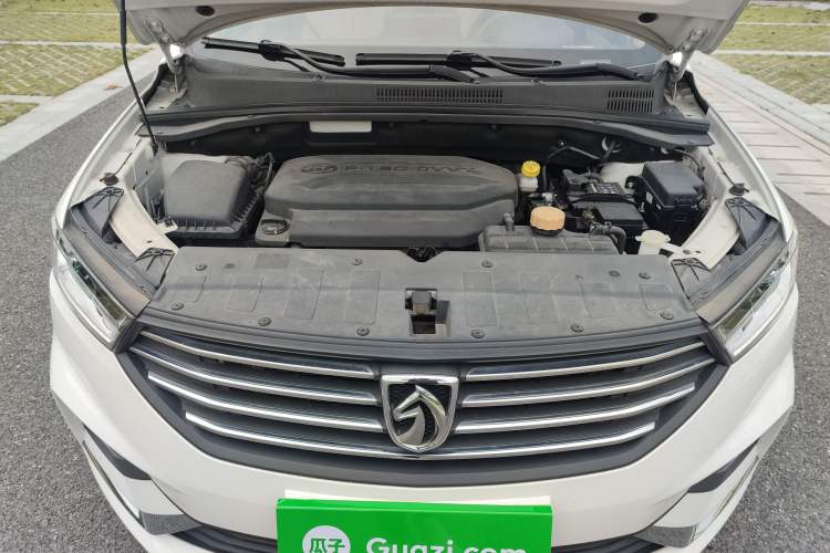 Used Baojun 360 2018 1.5L Automatic Luxury Version China V Interior 10