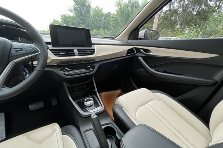 Used Baojun 360 2018 1.5L Automatic Luxury Version China V Interior 2