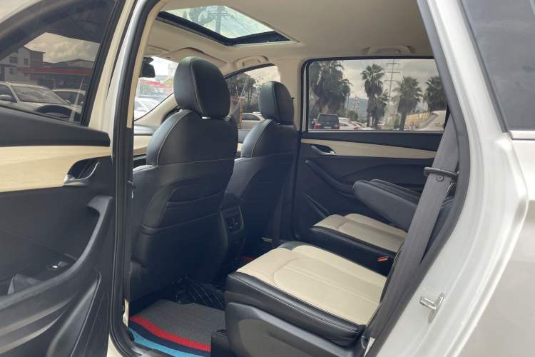Used Baojun 360 2018 1.5L Automatic Luxury Version China V Interior 2