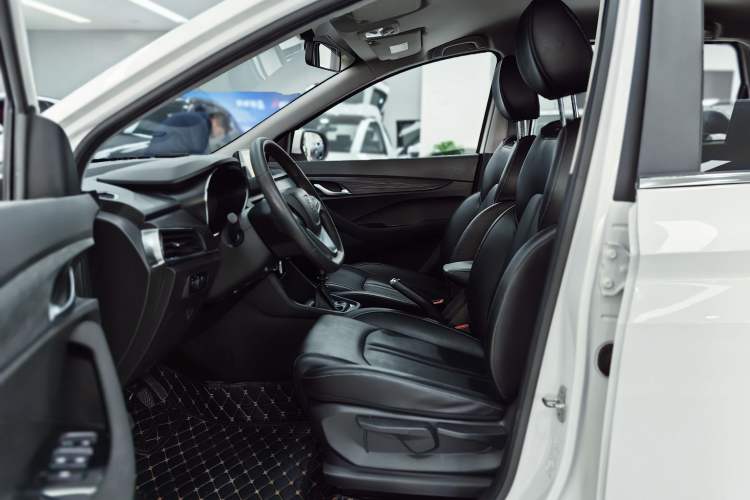 Used Baojun 360 2018 1.5L Manual Elite Version National V Interior 4