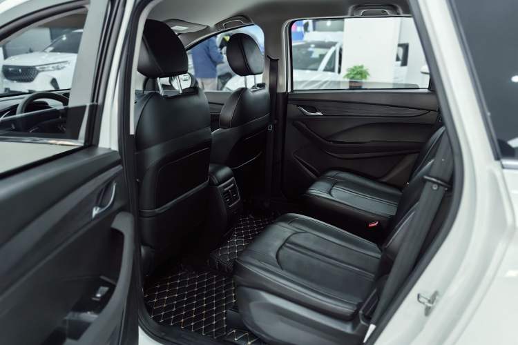 Used Baojun 360 2018 1.5L Manual Elite Version National V Interior 5