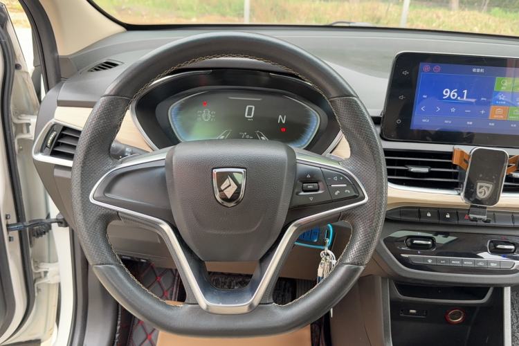 Used Baojun 360 2018 1.5L Automatic Luxury Version China V Interior 5