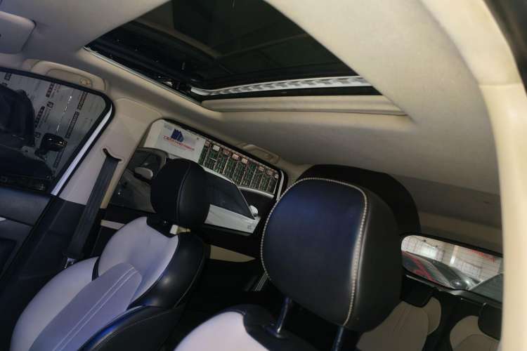 Used Baojun 360 2018 1.5L Automatic Luxury Version China V Interior 5