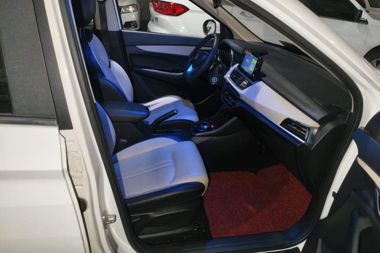 Used Baojun 360 2018 1.5L Automatic Luxury Version China V Interior 6