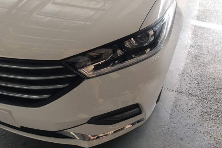Used Baojun 360 2018 1.5L Automatic Elite Version National V Left Front Headlight