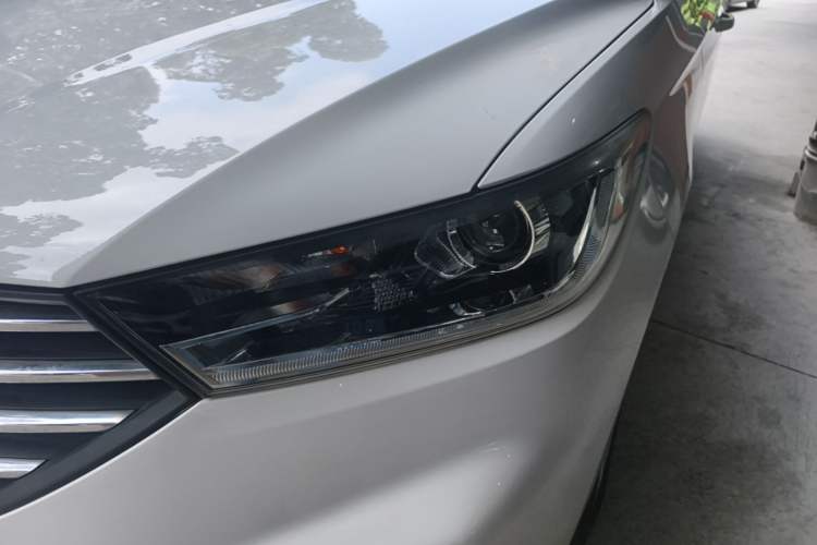 Used Baojun 360 2018 1.5L Automatic Elite Version National V Left Front Headlight