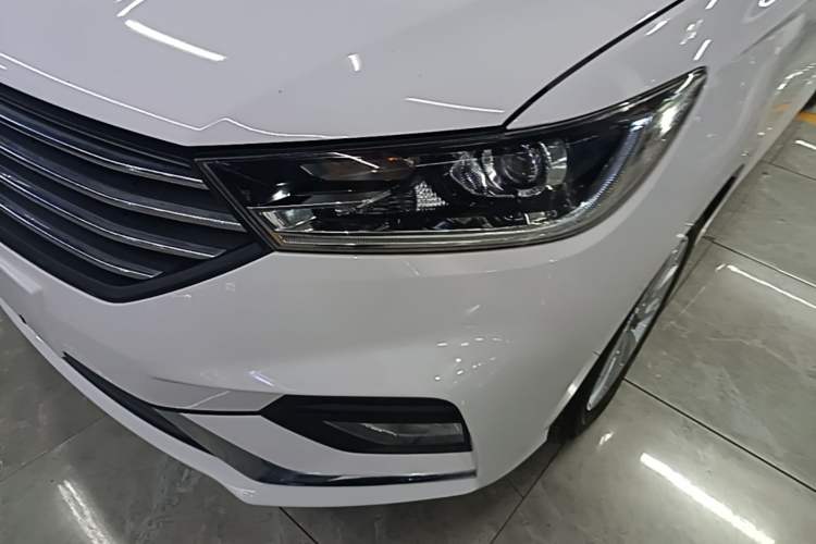 Used Baojun 360 2018 1.5L Automatic Elite Version National V Left Front Headlight