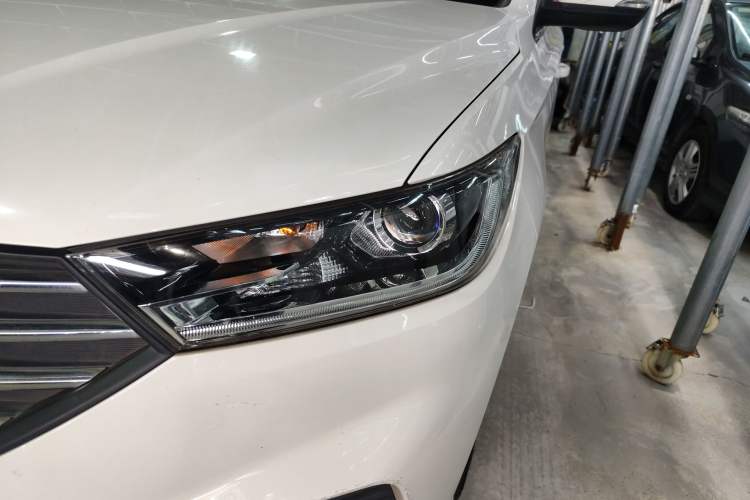 Used Baojun 360 2018 1.5L Automatic Elite Version National V Left Front Headlight
