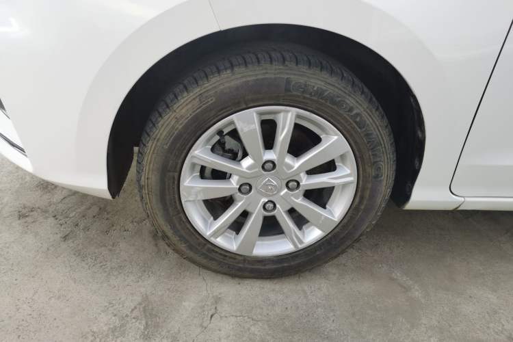 Used Baojun 360 2018 1.5L Manual Elite Version National V Left Front Wheel Hub