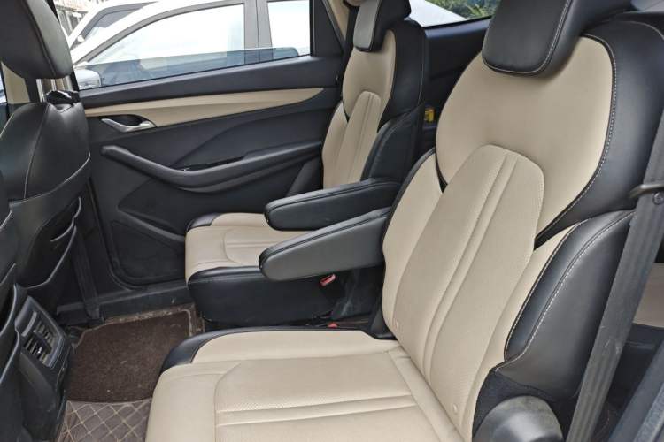 Used Baojun 360 2018 1.5L Automatic Luxury Version China V Left Rear Seat