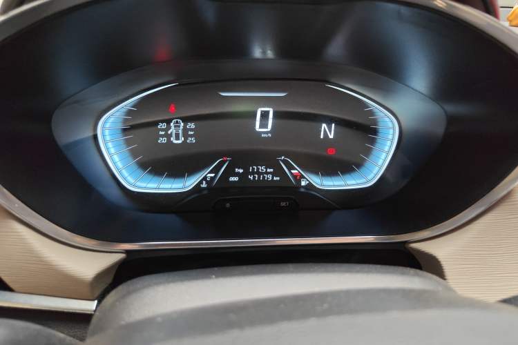 Used Baojun 360 2018 1.5L Automatic Luxury Version China V Odometer Close Up