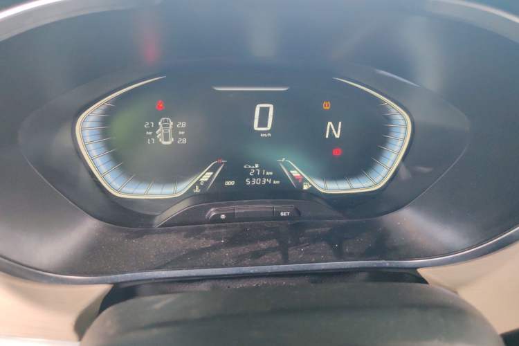 Used Baojun 360 2018 1.5L Automatic Luxury Version China V Odometer Close Up