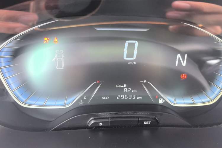 Used Baojun 360 2018 1.5L Automatic Elite Version National V Odometer Close Up