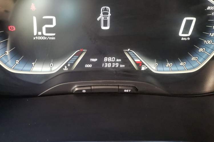 Used Baojun 360 2018 1.5L Manual Elite Version National V Odometer Close Up