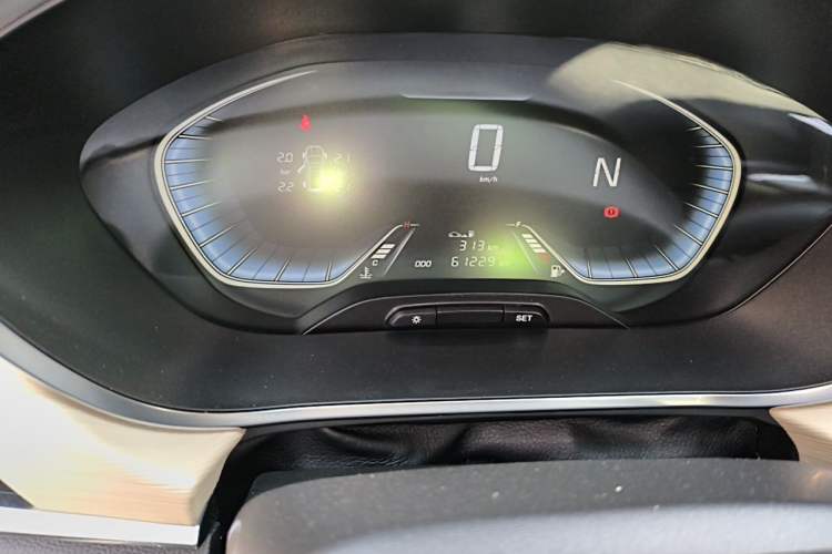 Used Baojun 360 2018 1.5L Automatic Luxury Version China V Odometer Close Up