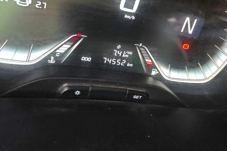 Used Baojun 360 2018 1.5L Automatic Luxury Version China V Odometer Close Up