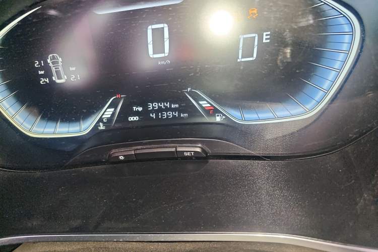 Used Baojun 360 2018 1.5L Automatic Luxury Version China V Odometer Close Up