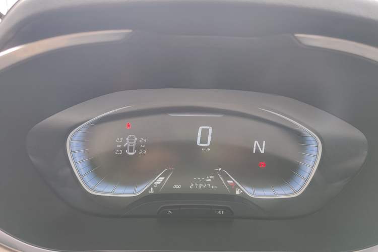 Used Baojun 360 2018 1.5L Automatic Luxury Version China V Odometer Close Up