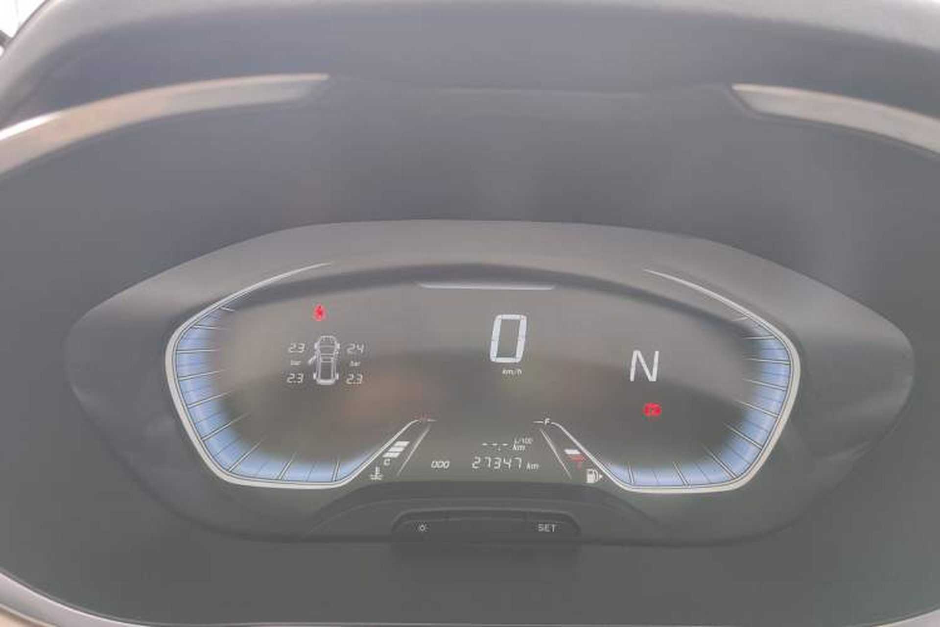Used Baojun 360 2018 1.5L Automatic Luxury Version China V Odometer Close Up