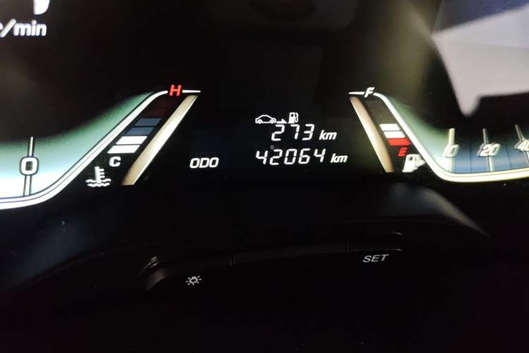 Used Baojun 360 2018 1.5L Manual Luxury Edition China V Odometer Close Up