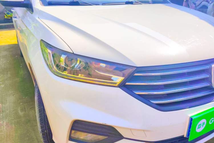 Used Baojun 360 2018 1.5L Manual Luxury Edition China V Right Front Headlight