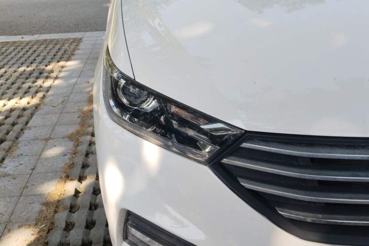 Used Baojun 360 2018 1.5L Manual Luxury Edition China V Right Front Headlight