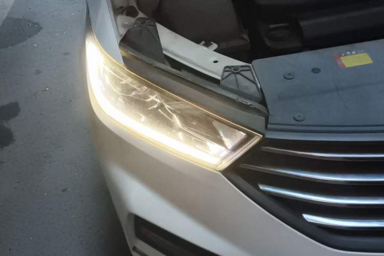 Used Baojun 360 2018 1.5L Automatic Luxury Version China V Right Front Headlight