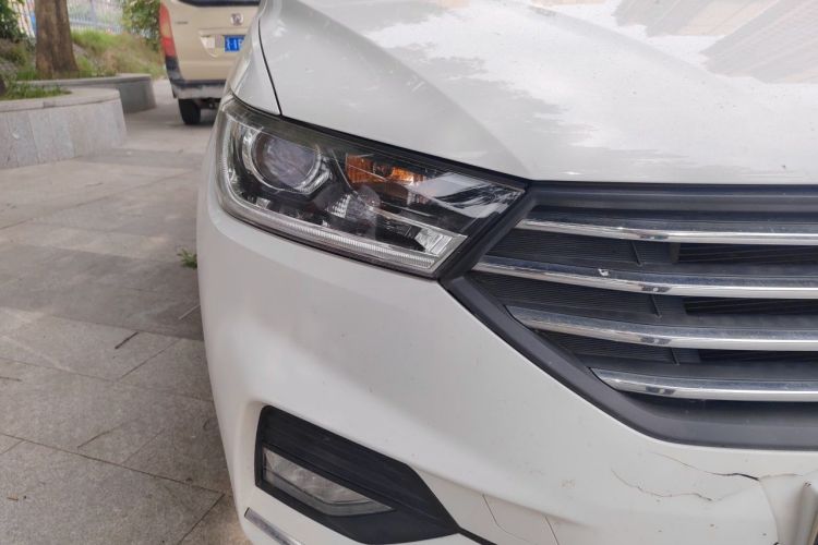 Used Baojun 360 2018 1.5L Manual Elite Version National V Right Front Headlight