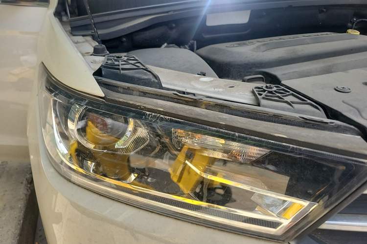 Used Baojun 360 2018 1.5L Automatic Luxury Version China V Right Front Headlight