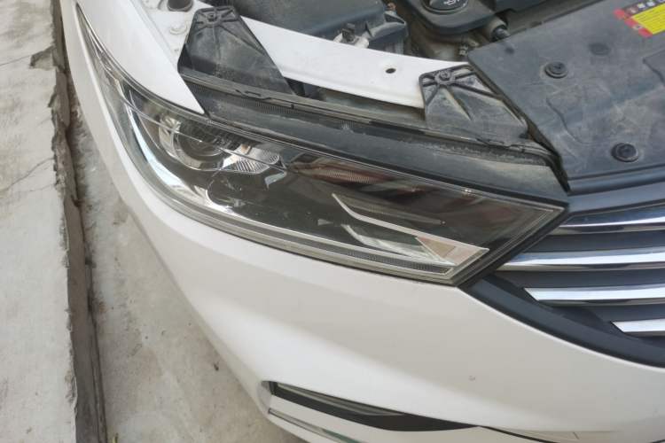 Used Baojun 360 2018 1.5L Automatic Luxury Version China V Right Front Headlight