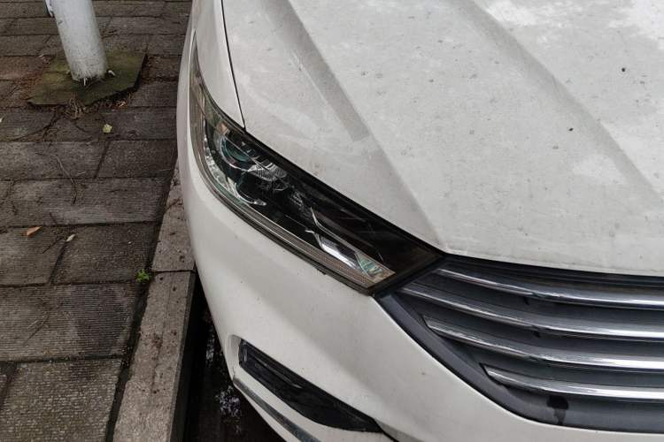 Used Baojun 360 2018 1.5L Manual Elite Version National V Right Front Headlight