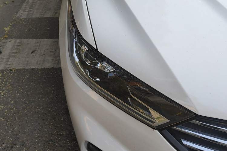 Used Baojun 360 2018 1.5L Manual Luxury Edition China V Right Front Headlight