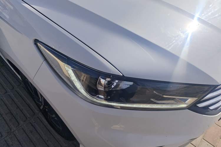 Used Baojun 360 2018 1.5L Automatic Luxury Version China V Right Front Headlight