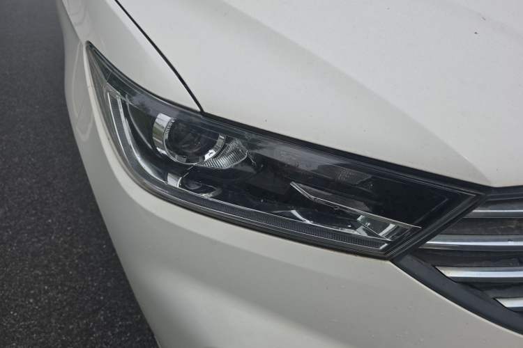 Used Baojun 360 2018 1.5L Manual Luxury Edition China V Right Front Headlight