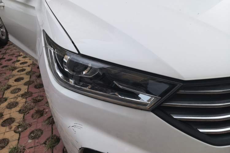 Used Baojun 360 2018 1.5L Manual Luxury Edition China V Right Front Headlight