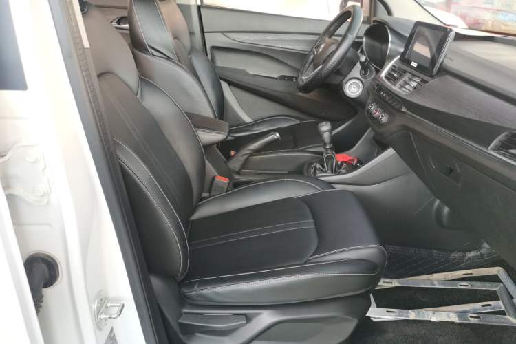 Used Baojun 360 2018 1.5L Manual Elite Version National V Right Front Seat