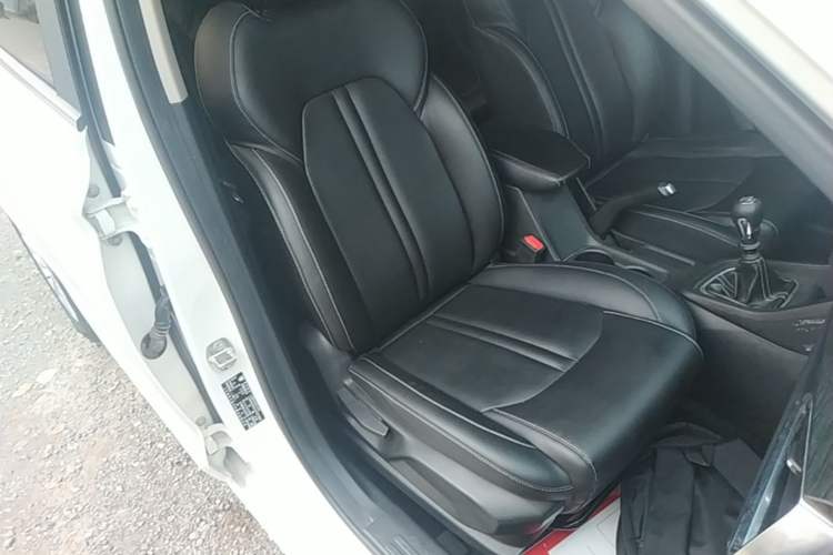 Used Baojun 360 2018 1.5L Manual Elite Version National V Right Front Seat