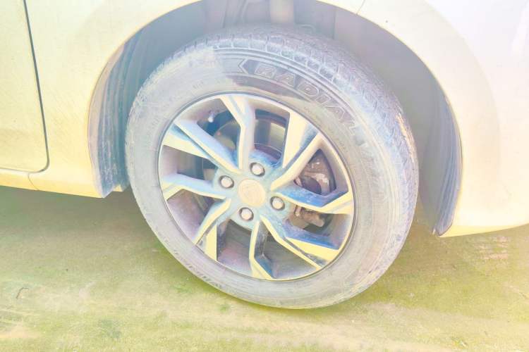 Used Baojun 360 2018 1.5L Manual Luxury Edition China V Right Front Wheel Hub