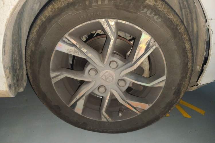 Used Baojun 360 2018 1.5L Manual Luxury Edition China V Right Front Wheel Hub
