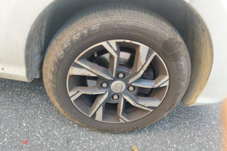 Used Baojun 360 2018 1.5L Manual Luxury Edition China V Right Front Wheel Hub