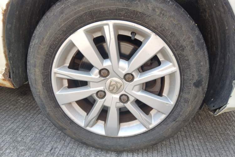 Used Baojun 360 2018 1.5L Manual Elite Version National V Right Front Wheel Hub