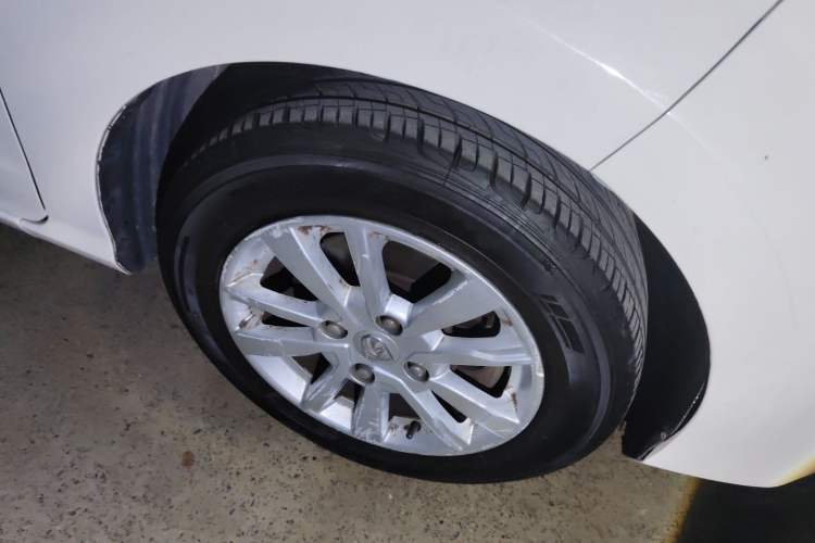 Used Baojun 360 2018 1.5L Manual Elite Version National V Right Front Wheel Hub