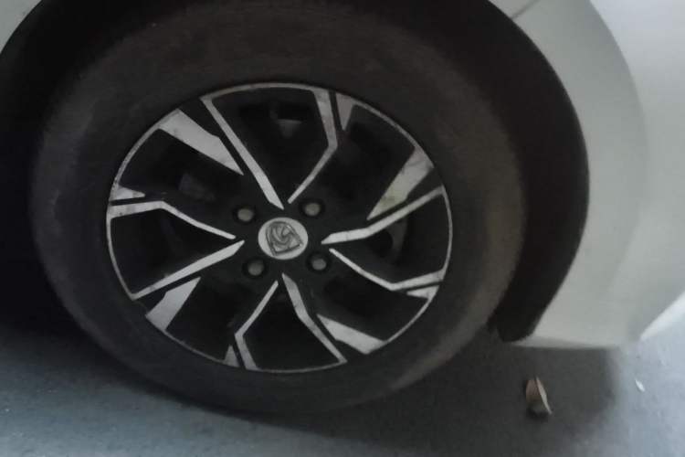 Used Baojun 360 2018 1.5L Automatic Luxury Version China V Right Front Wheel Hub