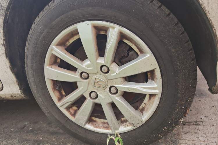 Used Baojun 360 2018 1.5L Manual Elite Version National V Right Front Wheel Hub