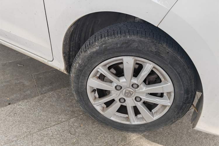 Used Baojun 360 2018 1.5L Manual Elite Version National V Right Front Wheel Hub