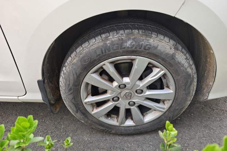 Used Baojun 360 2018 1.5L Manual Elite Version National V Right Front Wheel Hub